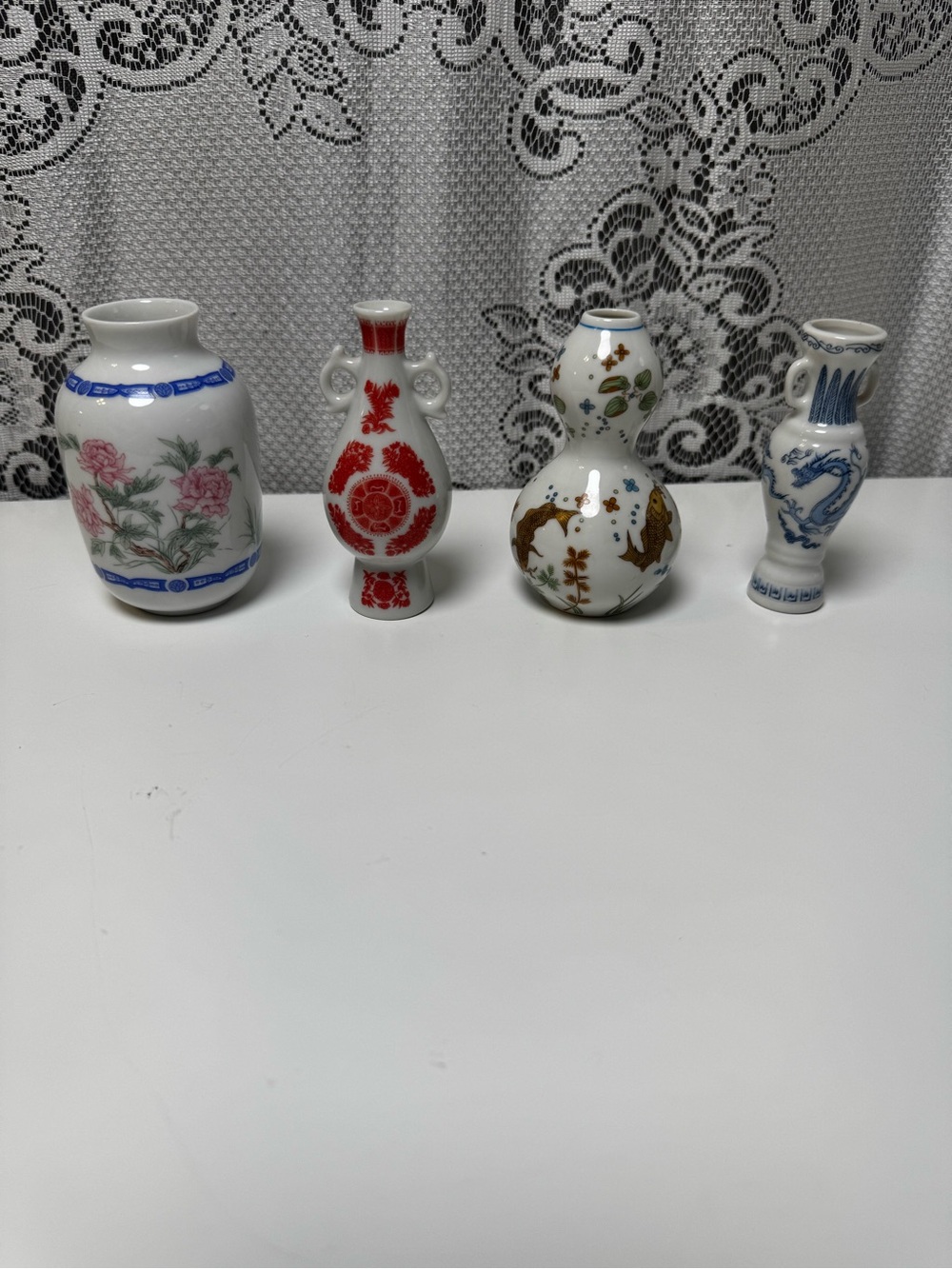 Set of 4 Vintage 1980 Franklin Porcelain Miniature Japanese Vases
